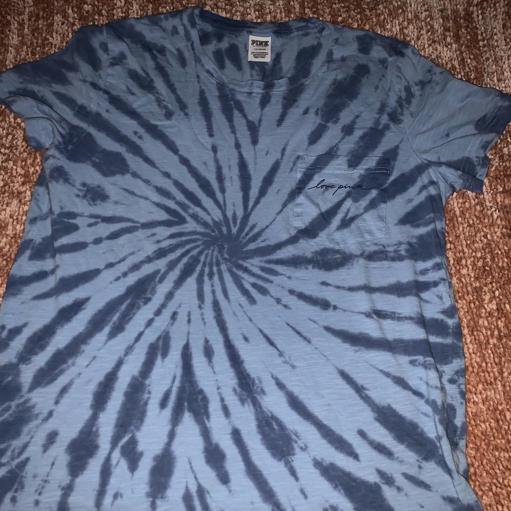 vs pink tie dye shirt